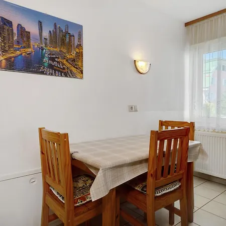 Apartment Gierer *